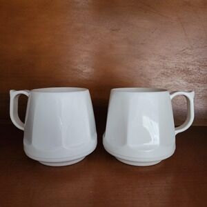 Vintage 1980s Thermos brand plastic coffee mugs
